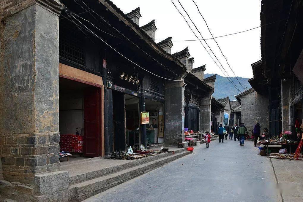 烟台市口腔医院幸福分院：芳华十载写峥嵘，勇毅笃行护健康